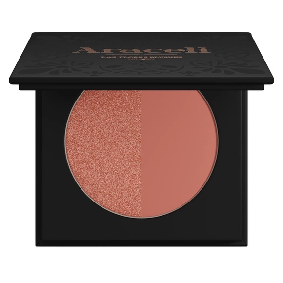 Araceli Las Flores Blushes in Dahlia & Laclia - Picture 3 of 10